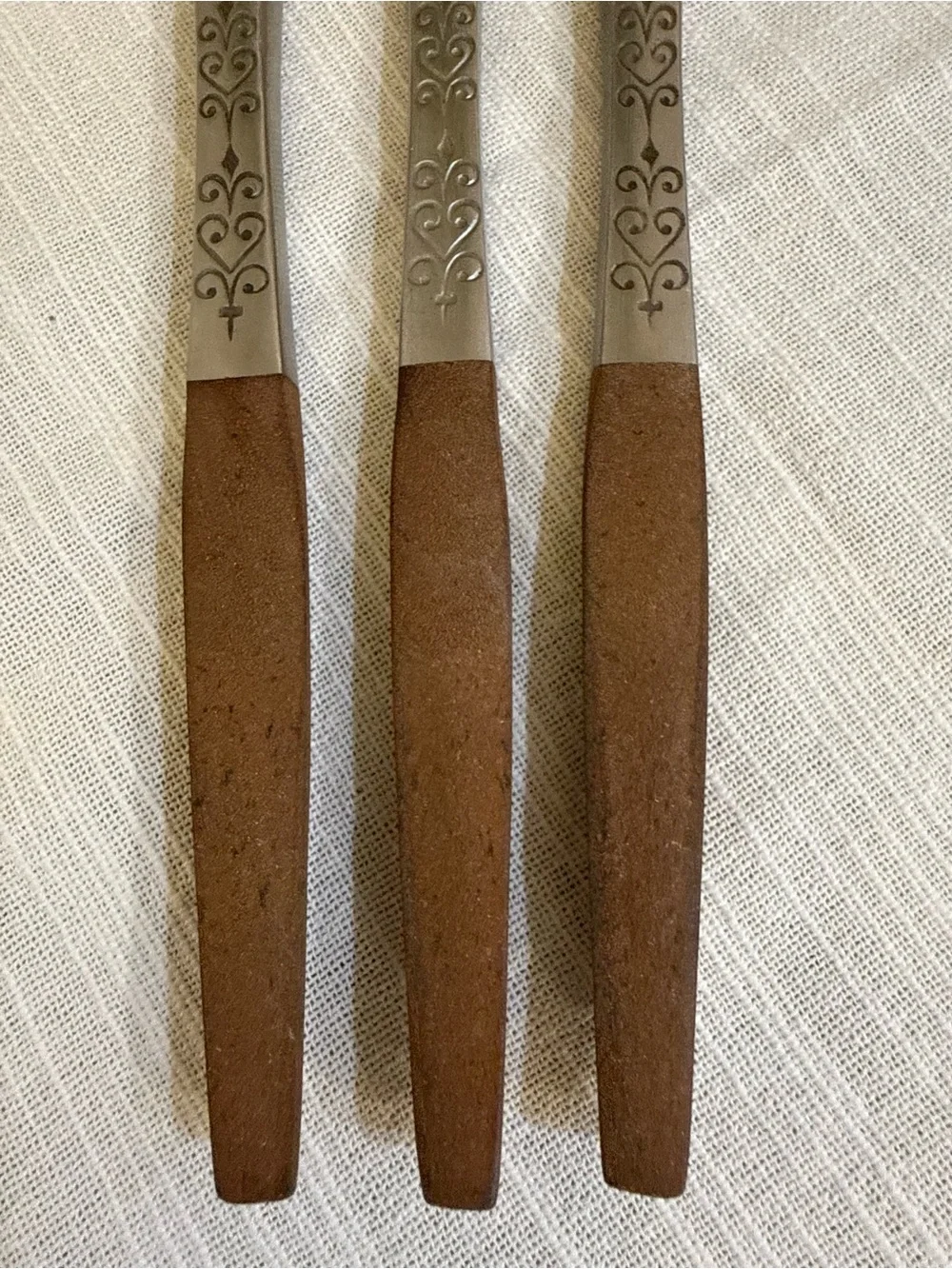 Interpur Japan MCM Stainless Dinner Knives Hearts Wood Handles Set of 3